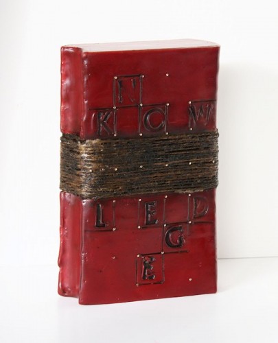 Kim Bruce, 2011KnowledgeEncasutic & found objects7" x 4' x 1.5" Kim Bruce, 2011KnowledgeEncasutic & found objects7" x 4' x 1.5"